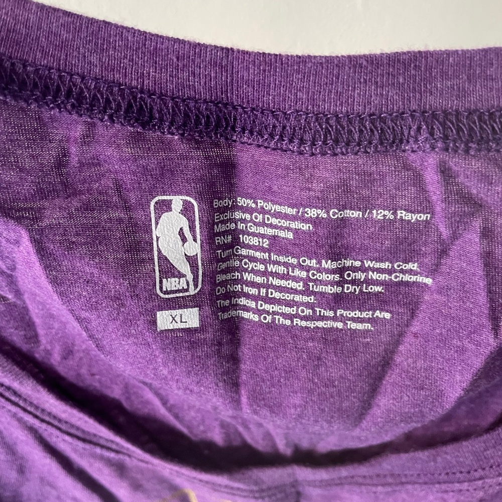 Women’s Laker T-shirt